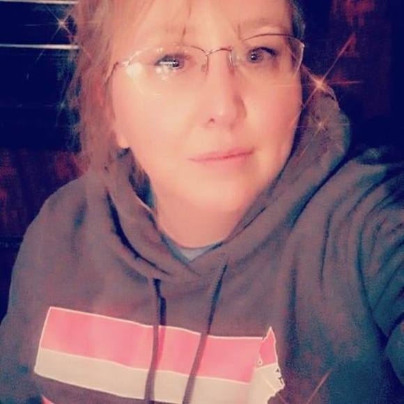 Meet your Posher, Janelle - Picture 1 of 1